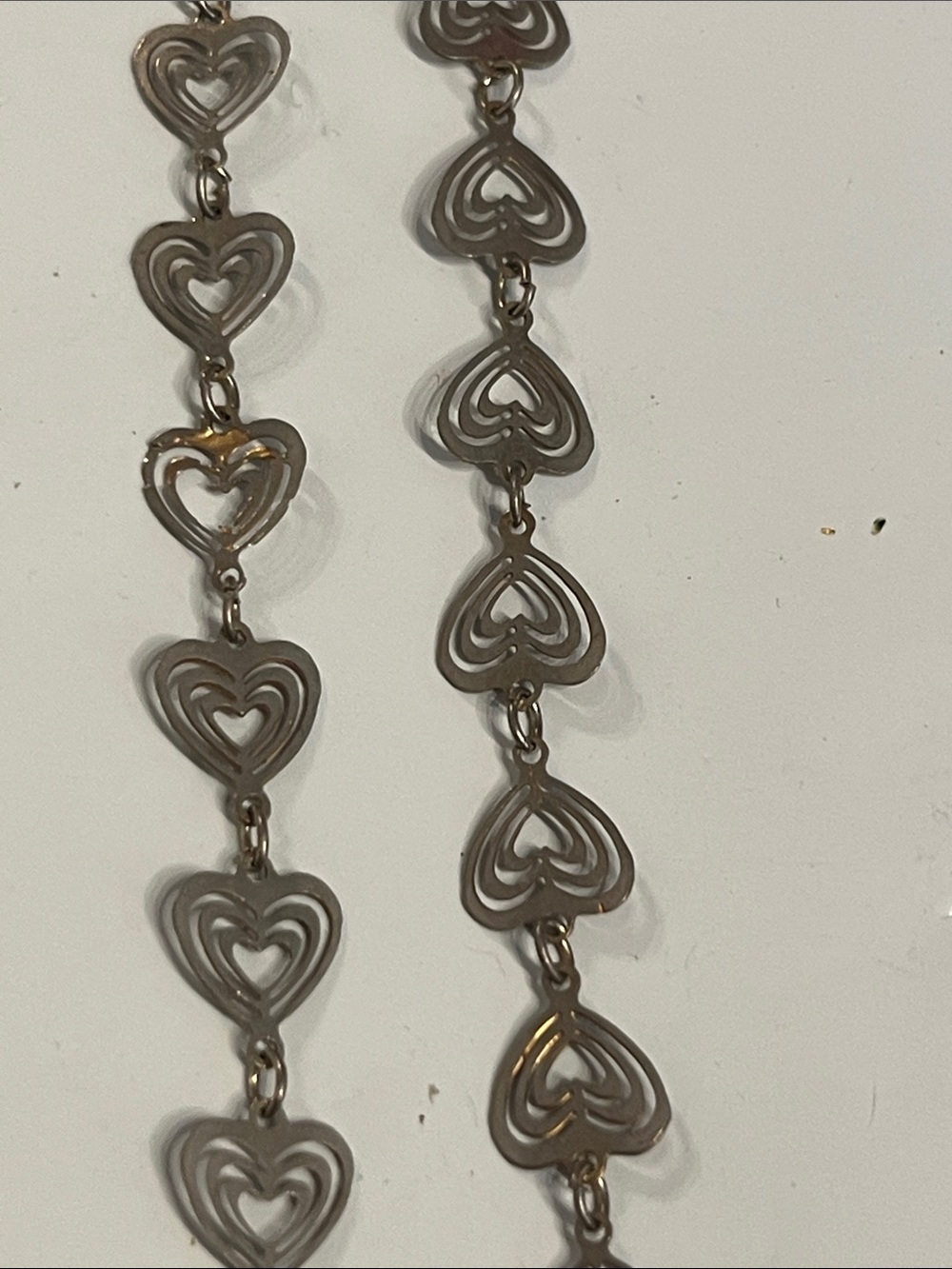24” heart necklace, tiny hearts silvertone , lightweight